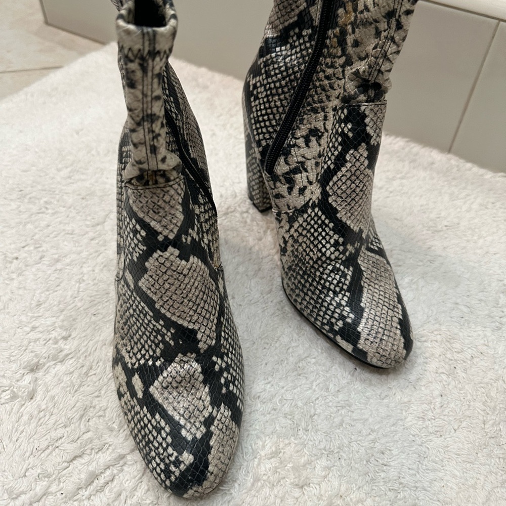 ALDO snake booties - Picture 2 of 2